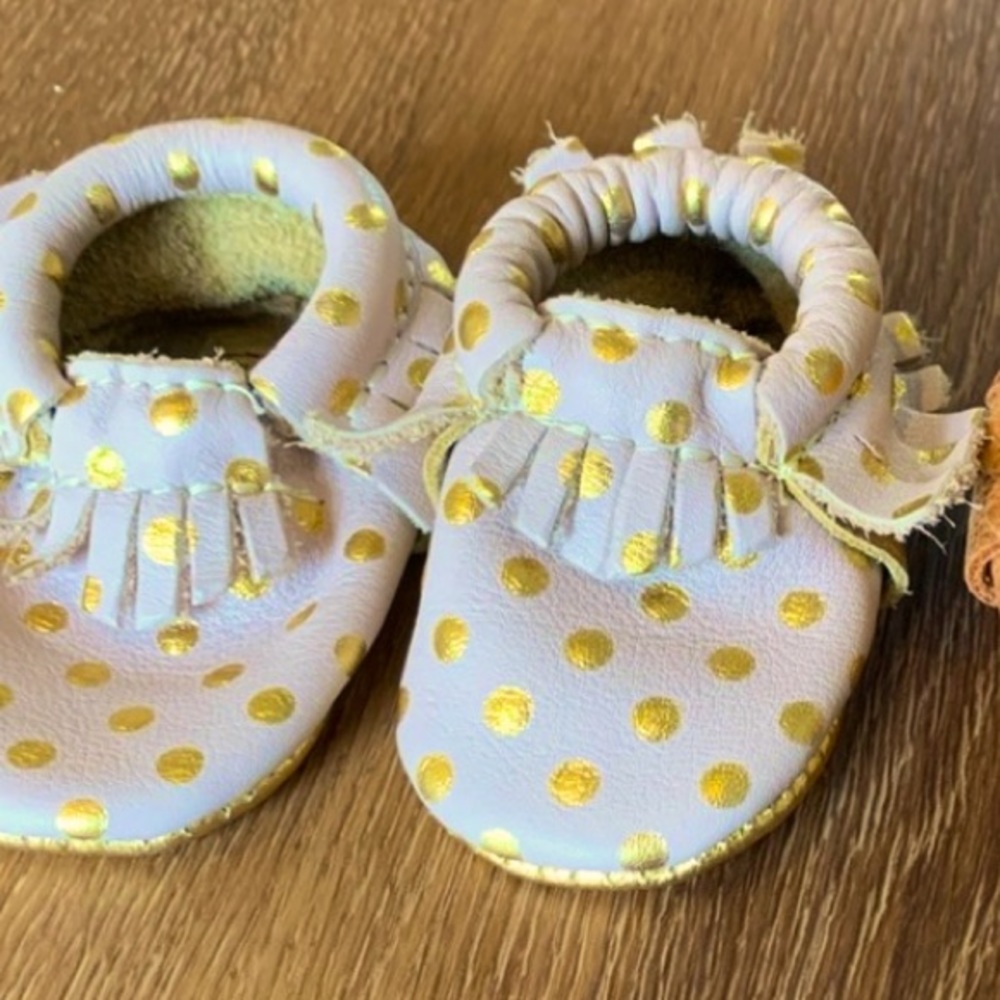 Freshly Picked Newborn Moccasins size 0